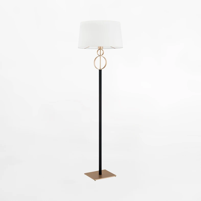 Oprawa stojącego modelu lampy PERSEO przystosowana jest dla 1 żarówki typu E27 o mocy 15W. 