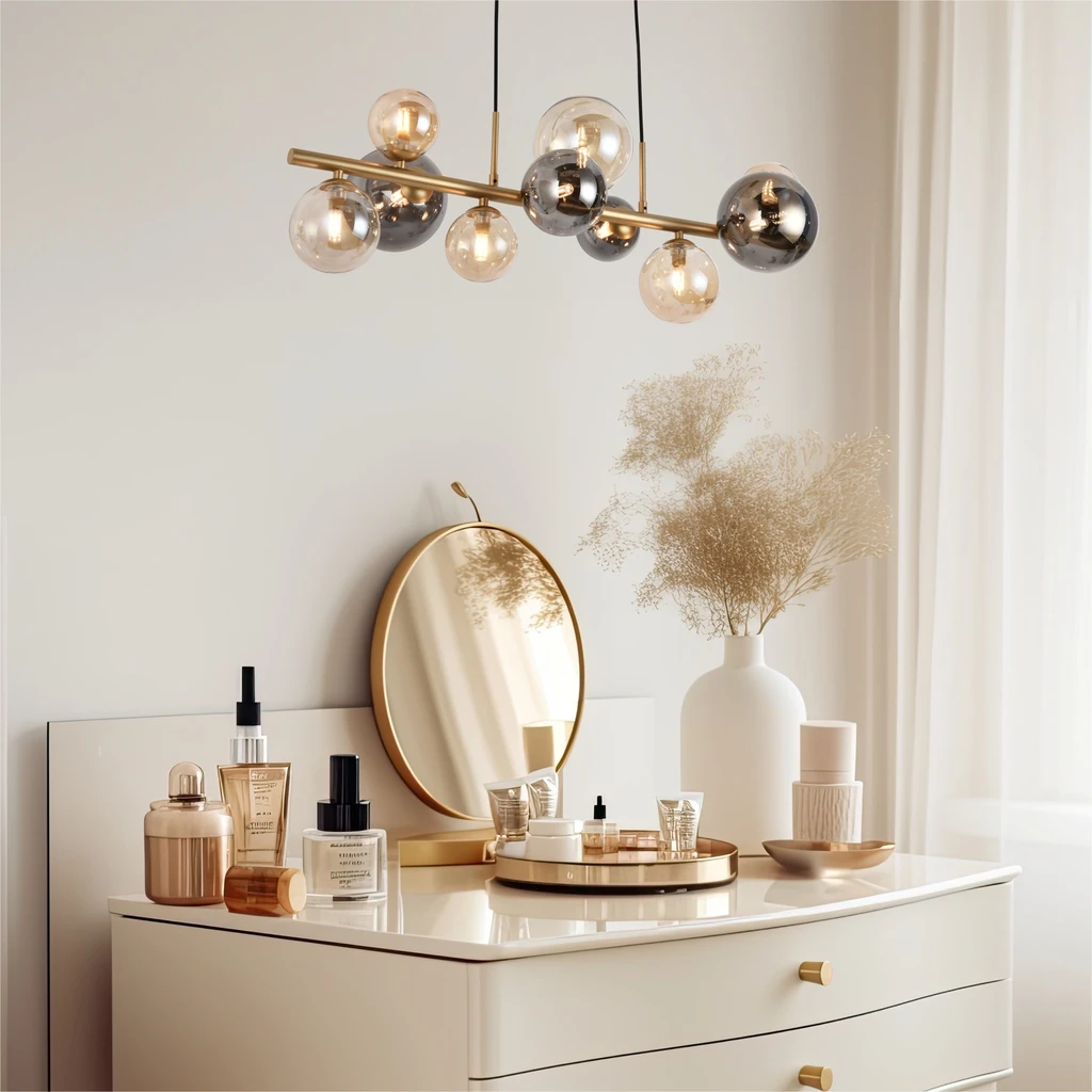 Lampa wisząca VILLA pasuje do wnętrz utrzymanych w stylistyce nowoczesnej oraz glamour.