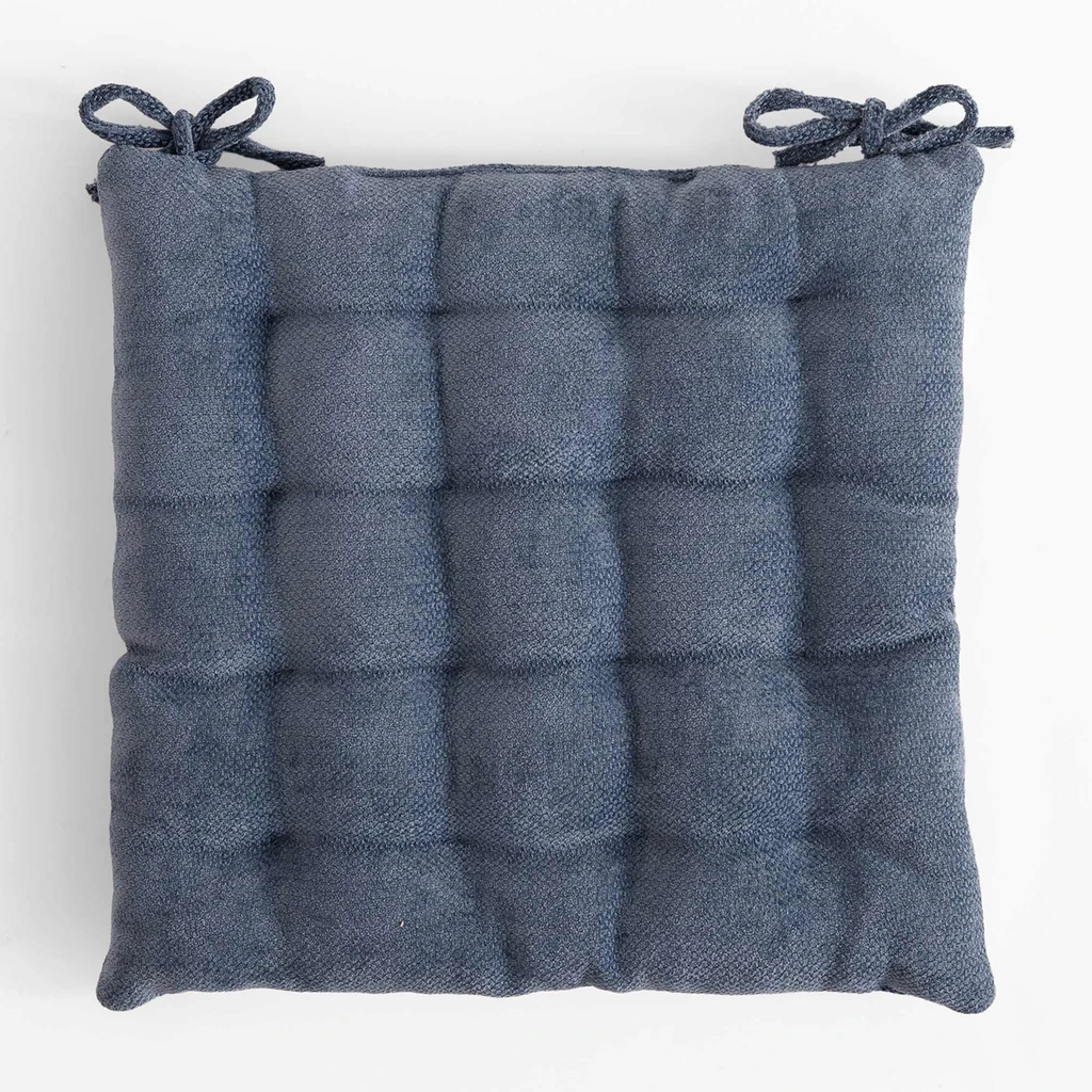 Niebieskie siedzisko na krzesło