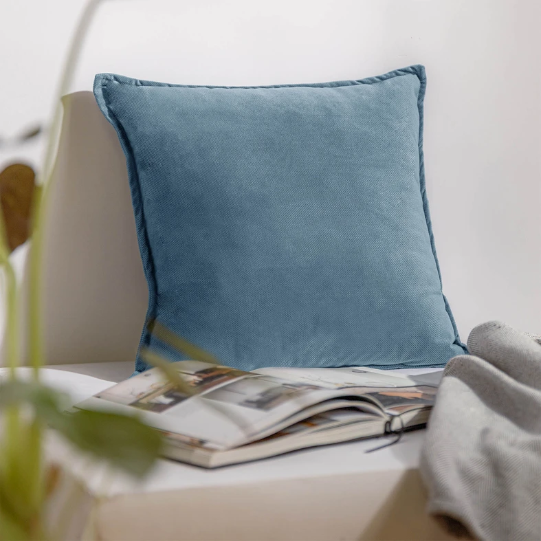 Modrá obliečka na vankúš GIGI 45x45 cm