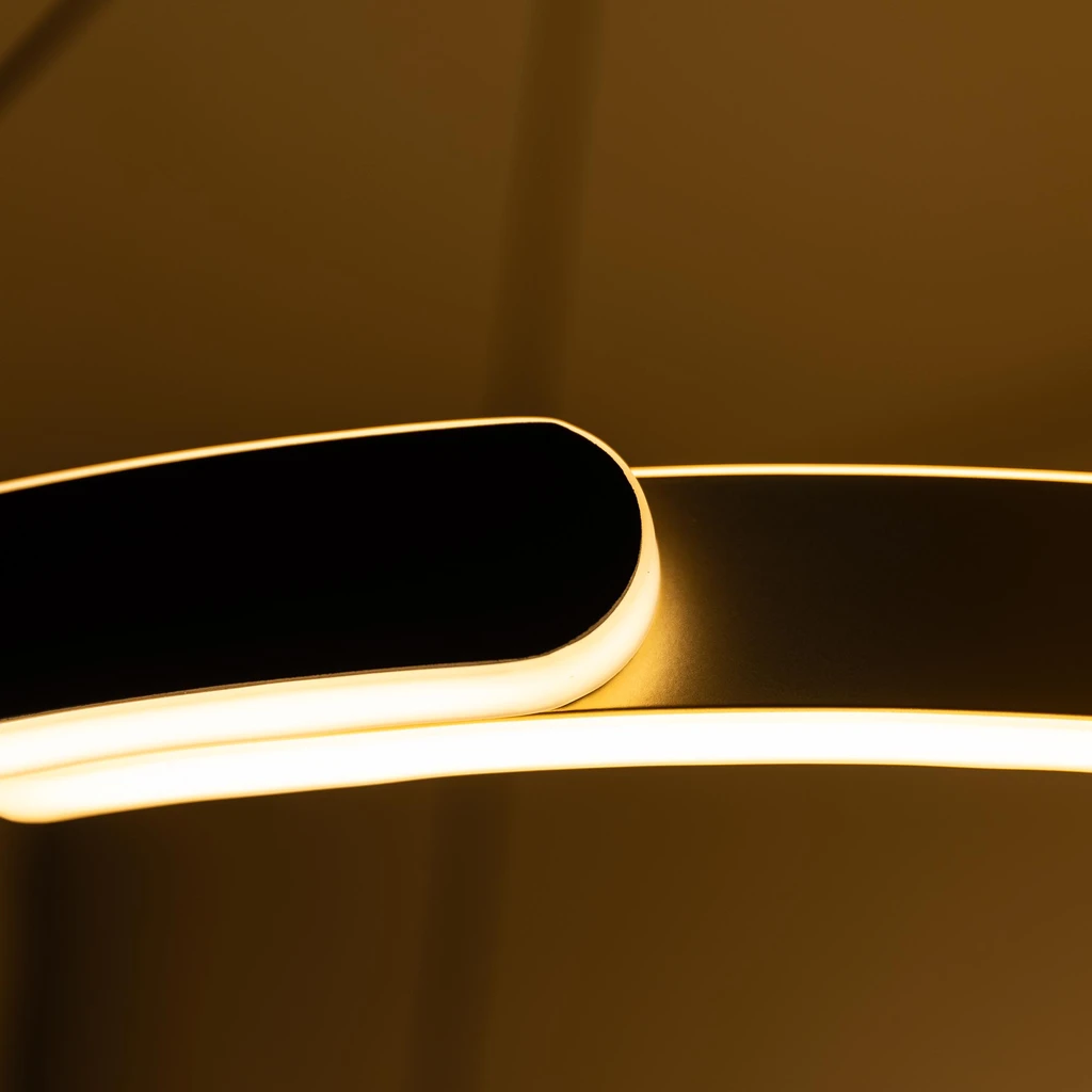 Lampa wisząca LINOS LED - czarno-złoty pierścień, idealny do salonu.