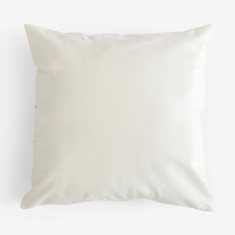 Rewers białej poszewki bez wzoru. 