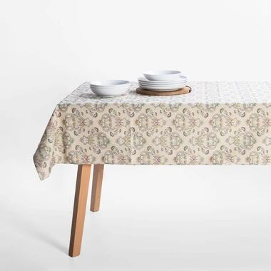 Obrus GRACE s kvetinovým vzorom 135x260 cm