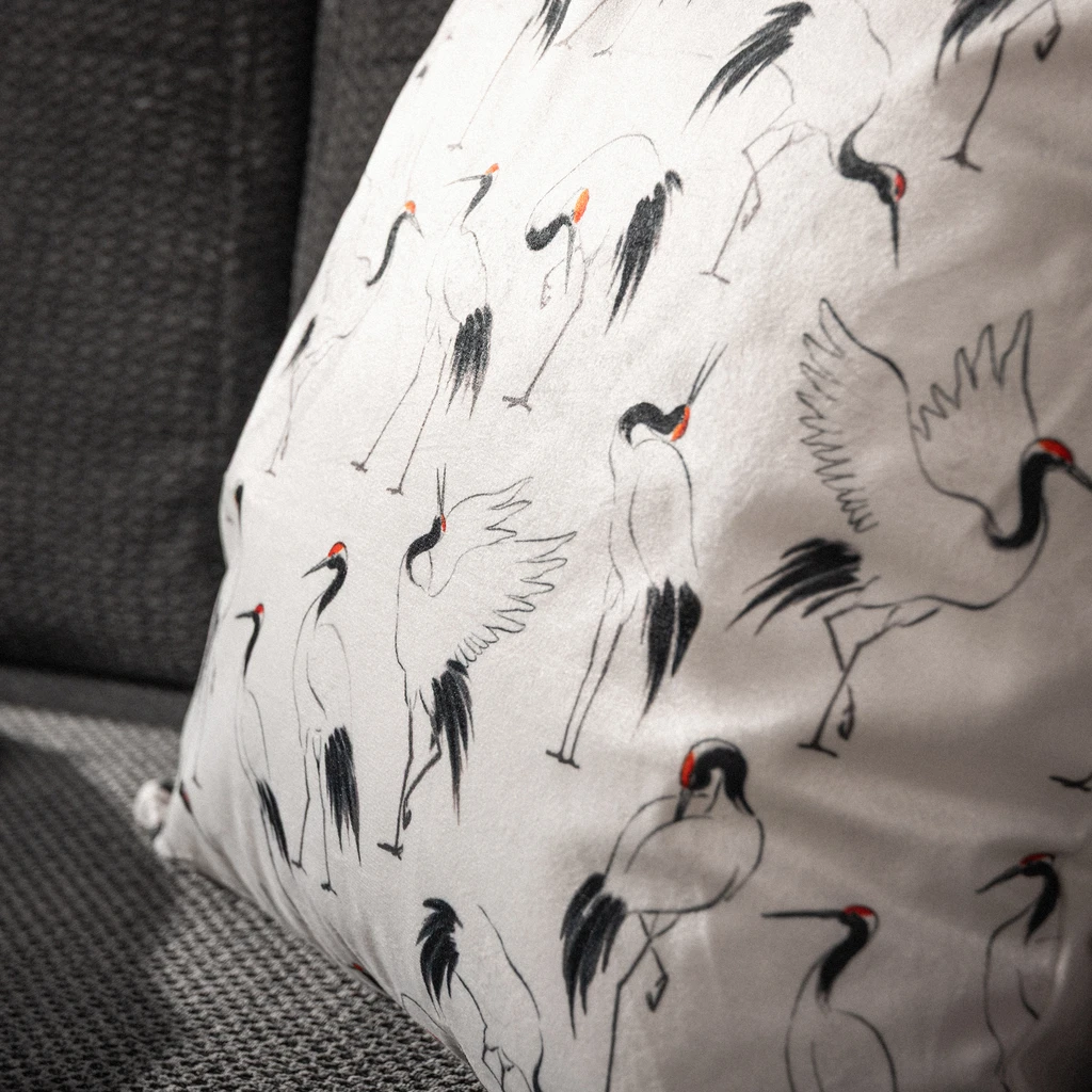 Obliečka na vankúš v bielej farbe LEANDRO 45x45 cm