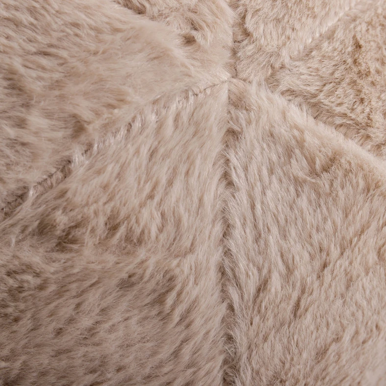 Dekoracyjna poduszka kula beżowa