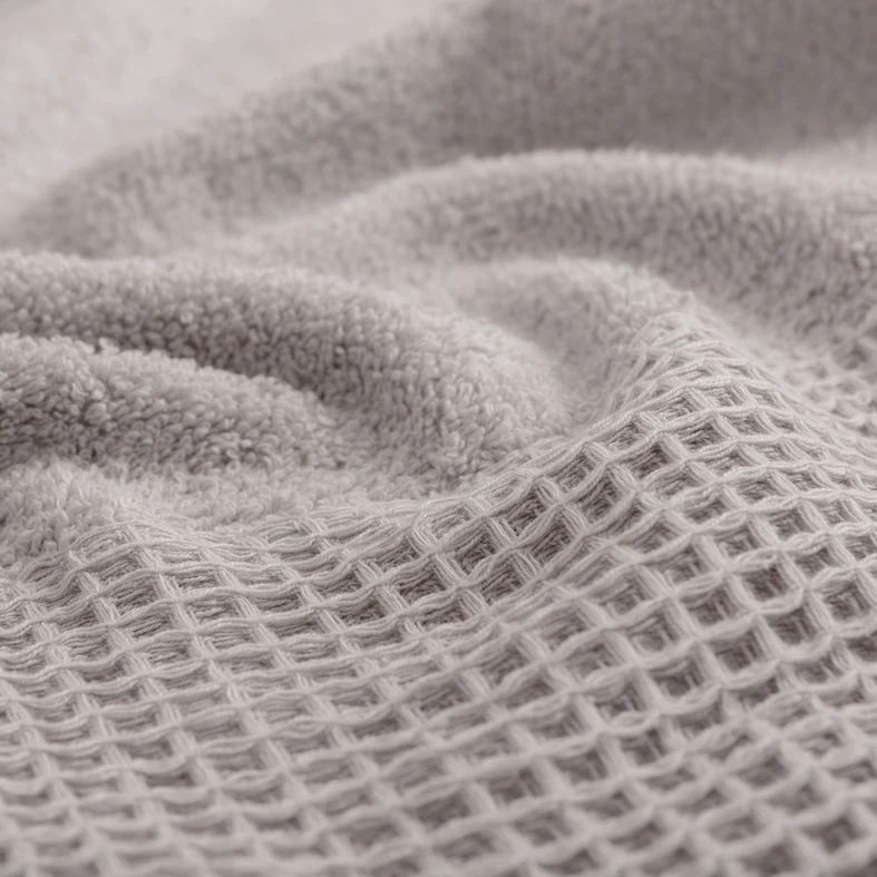 Bavlnený uterák vo svetlosivej farbe 70x140 cm