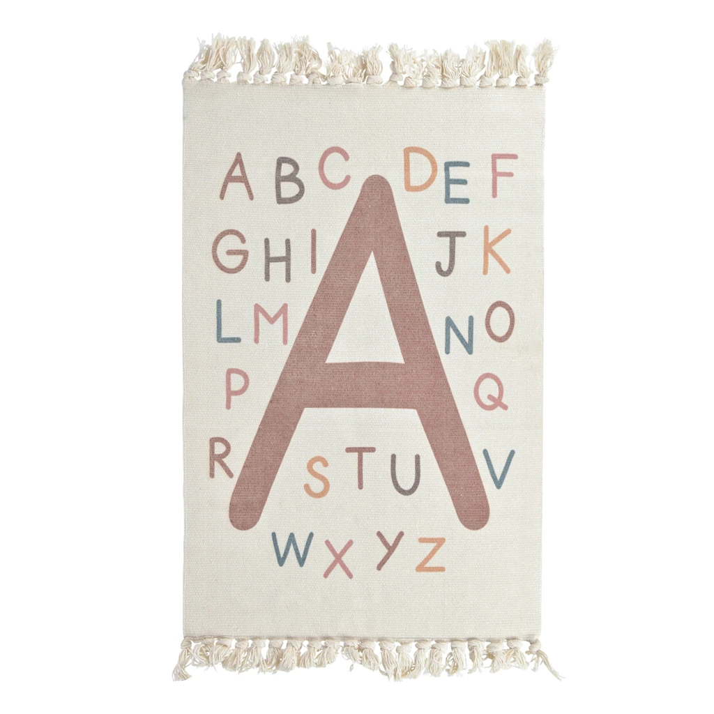 Protišmykový malý koberec so vzorom písmen 59x65 cm