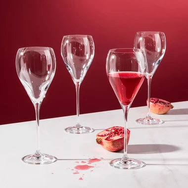 Súprava 4 pohárov na víno PERLA 480 ml