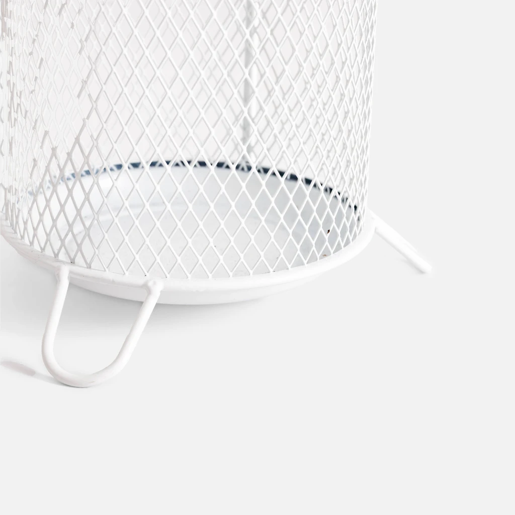 Detal, podstawa stojaka w kolorze białym. 