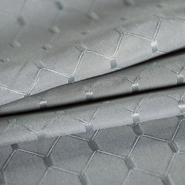 Geometrický obrus KLARA sivý 140x240 cm