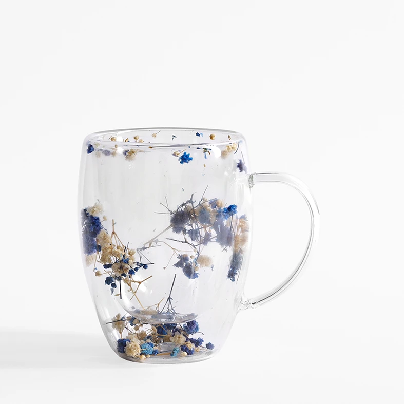 Dvojstenný sklenený hrnček MODRÉ KVETY 350 ml