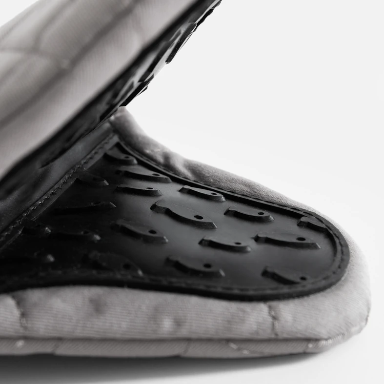 Kuchynská rukavica LIVIO čierno-sivá