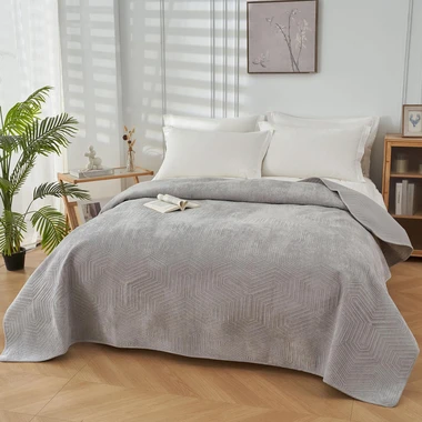 Prehoz na posteľ v sivej farbe HYPNOSE 220x240 cm