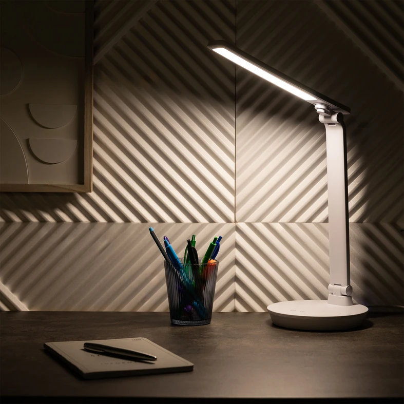 Lampa biurkowa LED okrągła podstawa biała