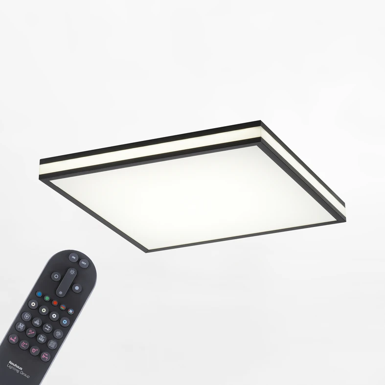 Zintegrowane z obudową oświetlenie LED ma moc 25W. Strumień świetlny ma wartość 1650 lumenów.