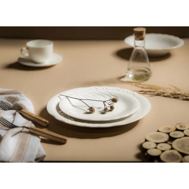 Porcelánový plytký tanier ALOHA 21 cm