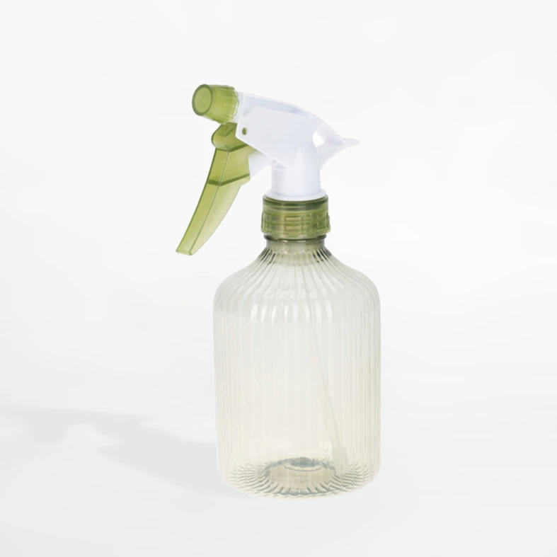 Lekki spryskiwacz do roślin