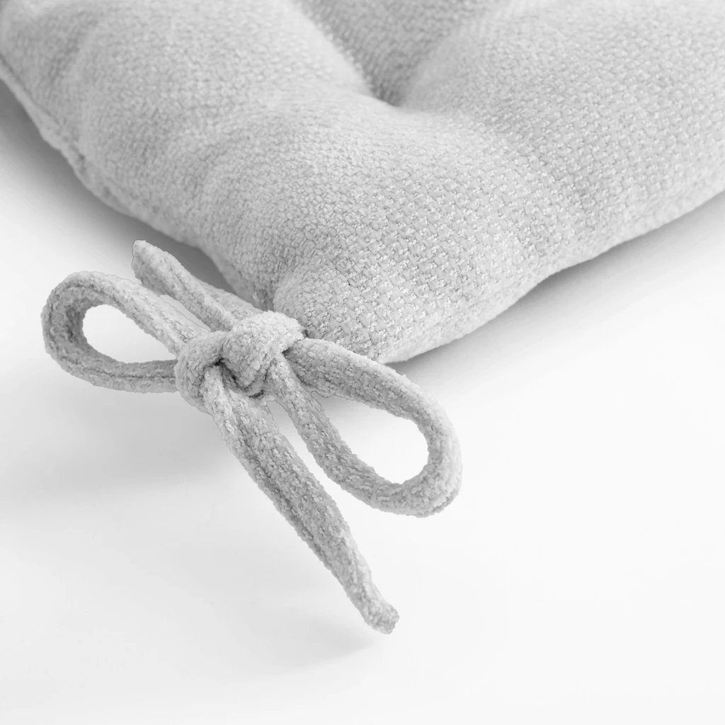 Jasnoszare siedzisko na krzesło