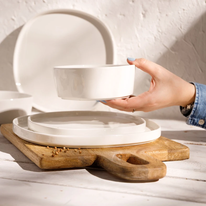 Jedálenský tanier CARRE 25 cm