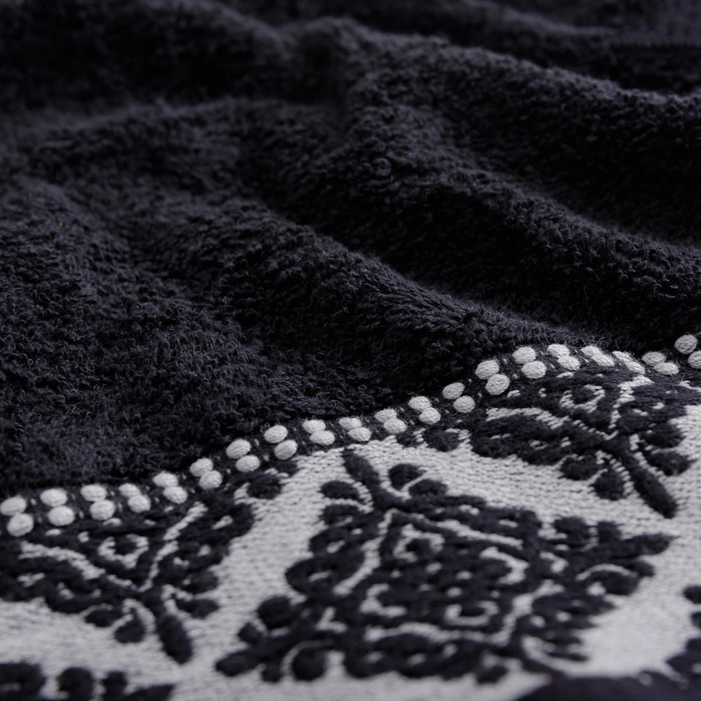 Bavlnený uterák čierno-biely AGADIR 30x50 cm