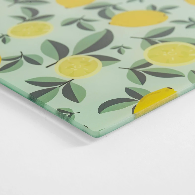 Szklana, zielona deska w cytryny