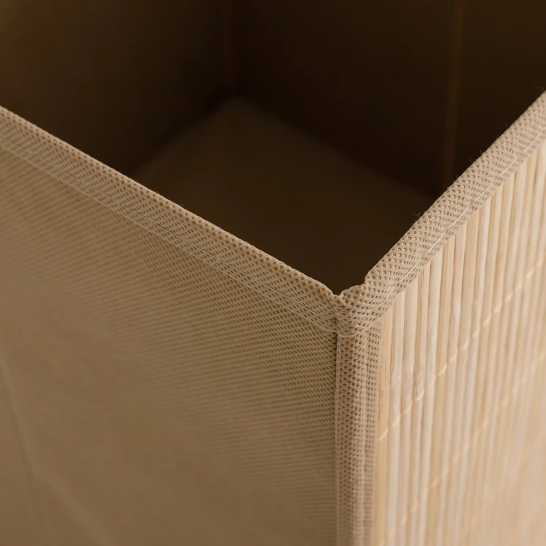 Brązowe pudełko na ubrania i dodatki