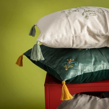 Dekoračná obliečka vyšívaná zelená FOLKY 45x45 cm