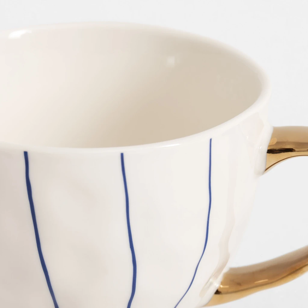 Porcelánový hrnček PRUHY 440 ml