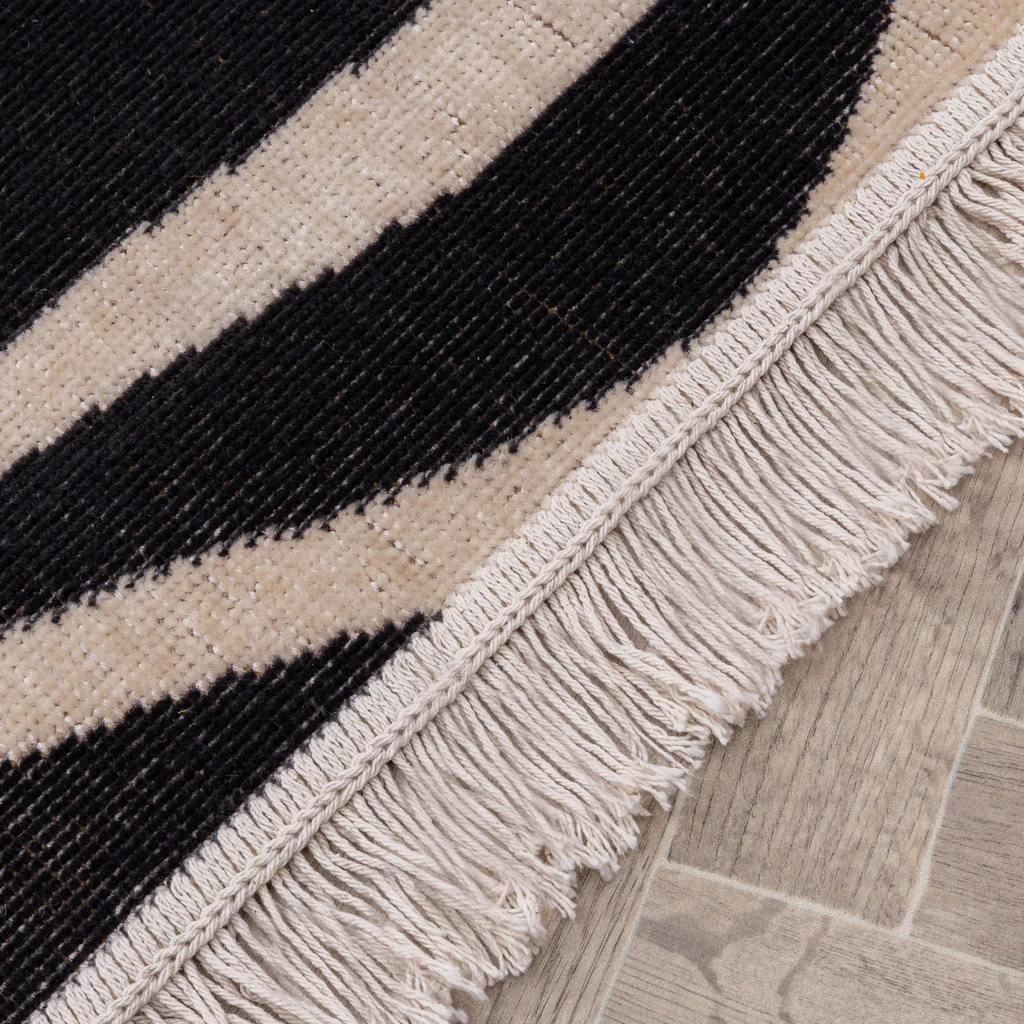 Koberec so strapcami zebra ETNIKY 80 x 150 cm