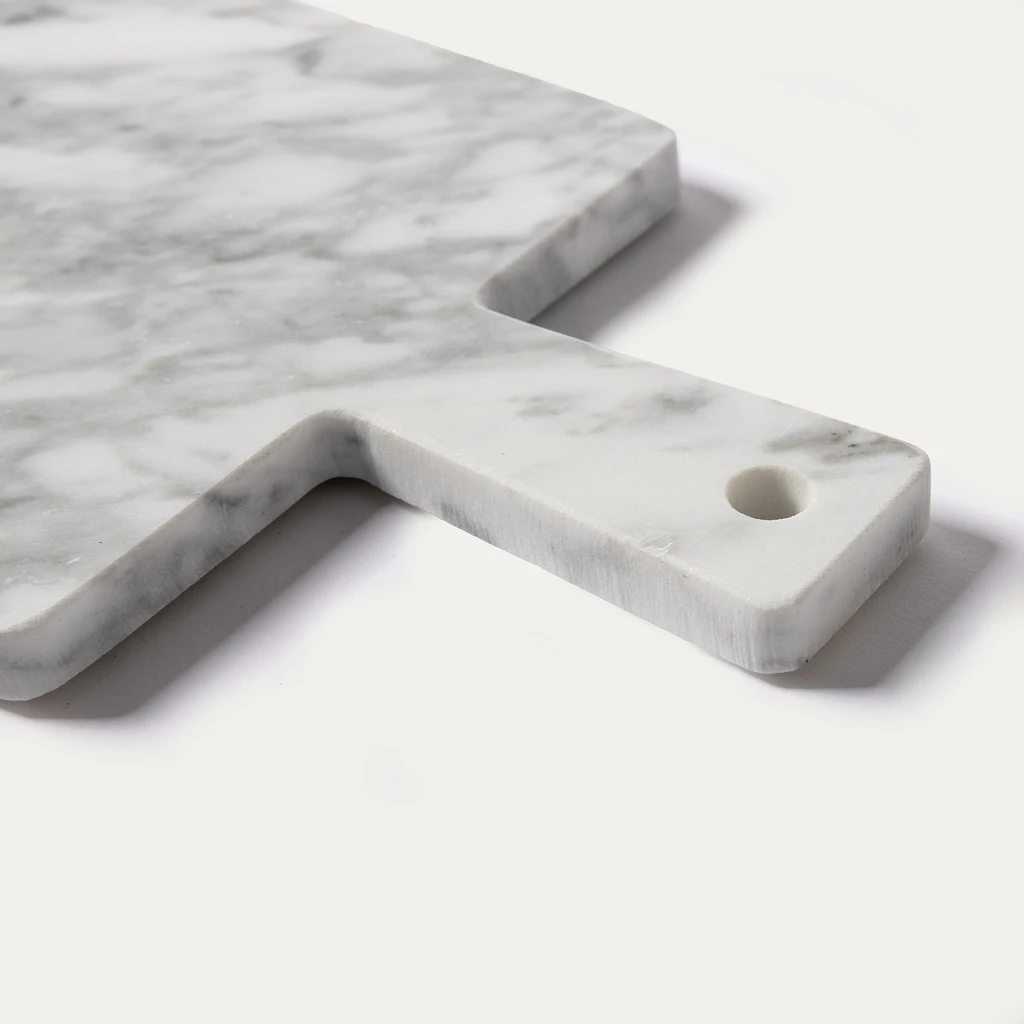 Obdĺžniková mramorová doska na krájanie 33x15 cm