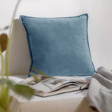 Modrá obliečka na vankúš GIGI 45x45 cm