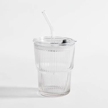 Pohár so slamkou a viečkom 350 ml