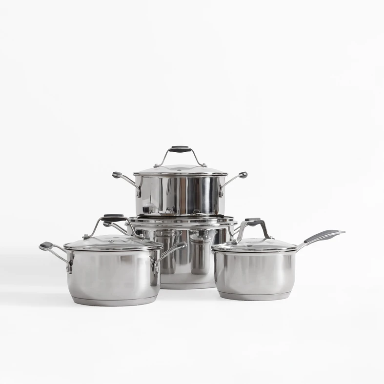 Srebrne stalowe garnki na indukcję