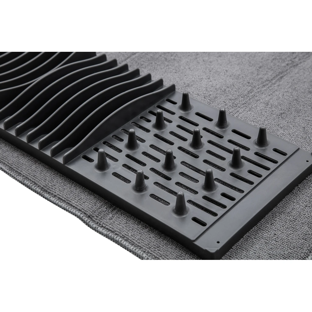 Odkvapkávač na riad s podložkou z mikrovlákna