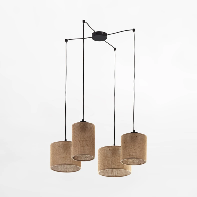 Ten model lampy JUTA posiada niewielka podsufitkę i długie przewody, które możesz rozpiąć na powierzchni sufitu.