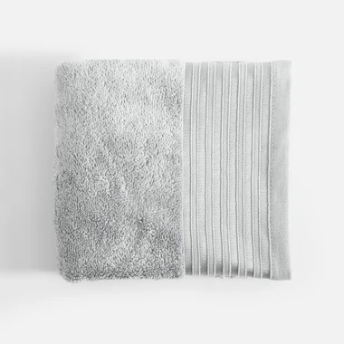 Uterák na ruky v striebornej farbe VELA 50x90 cm