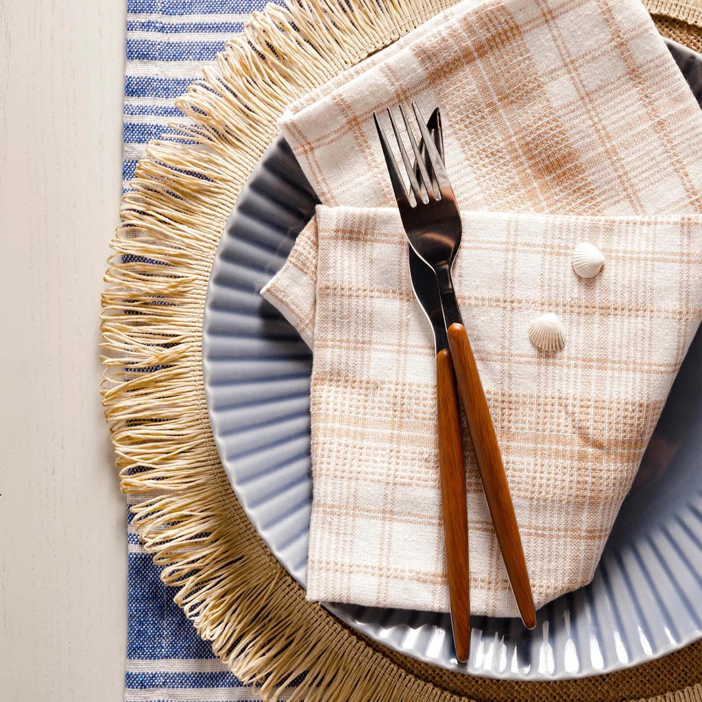 Prestieranie v boho štýle 38 cm