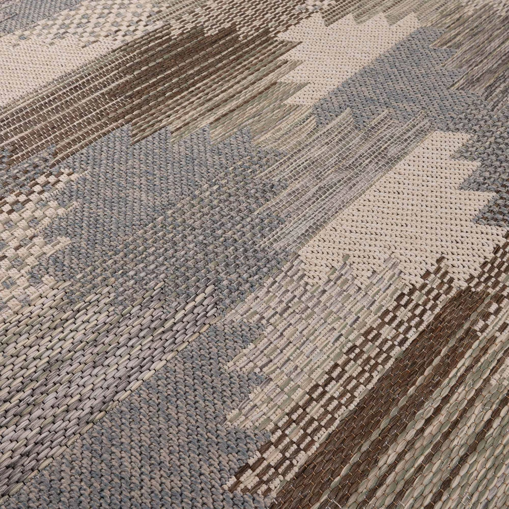 Prostokątny dywan w romby