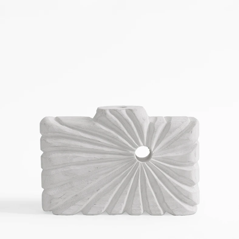 Wazon żłobiony biały 18 cm