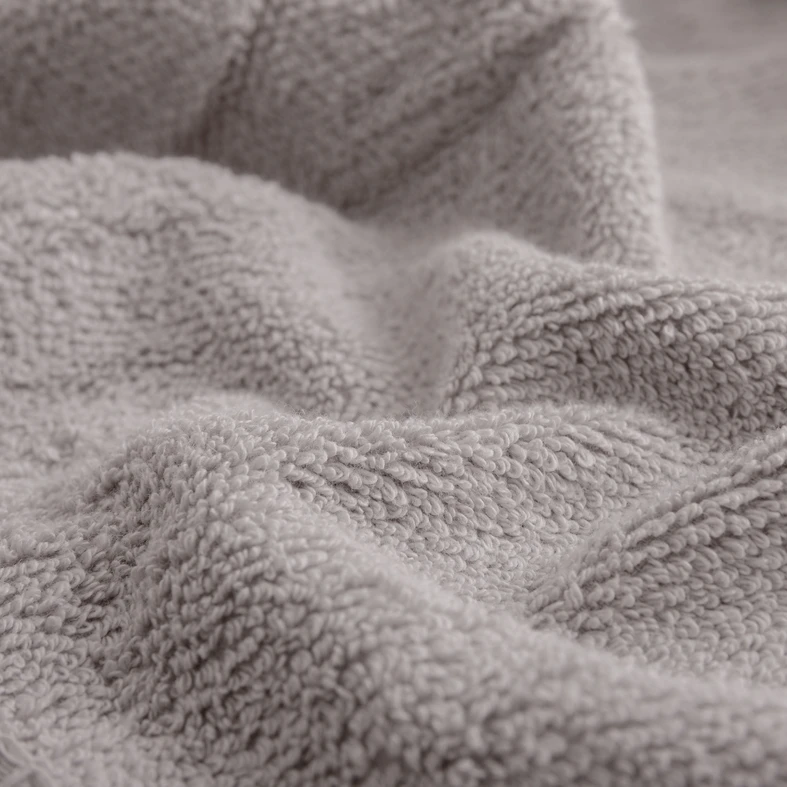 Bavlnený uterák vo svetlosivej farbe 50x90 cm