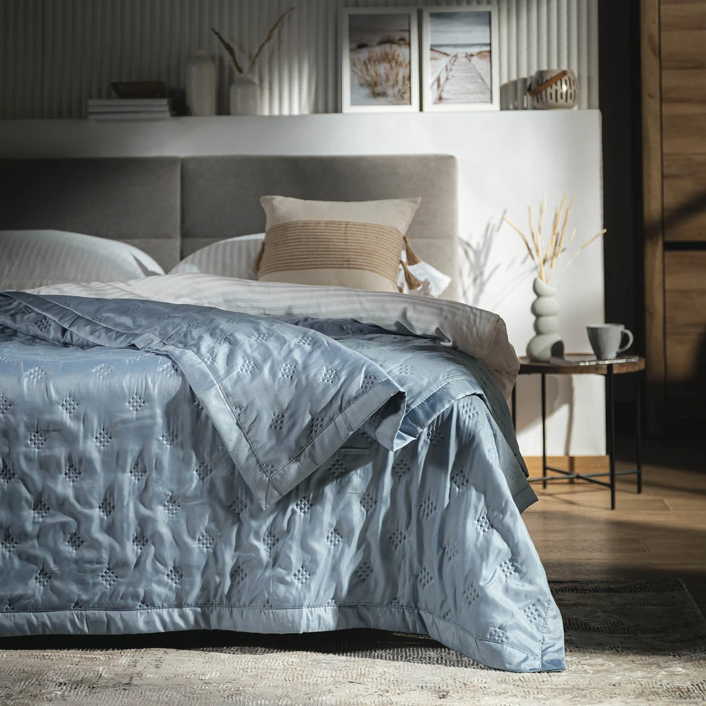 Prehoz na posteľ modrý CLOUD 180x200 cm