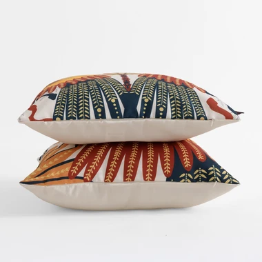 Obliečka na vankúš vo farebných vtákoch v bielej farbe DALI 45x45 cm