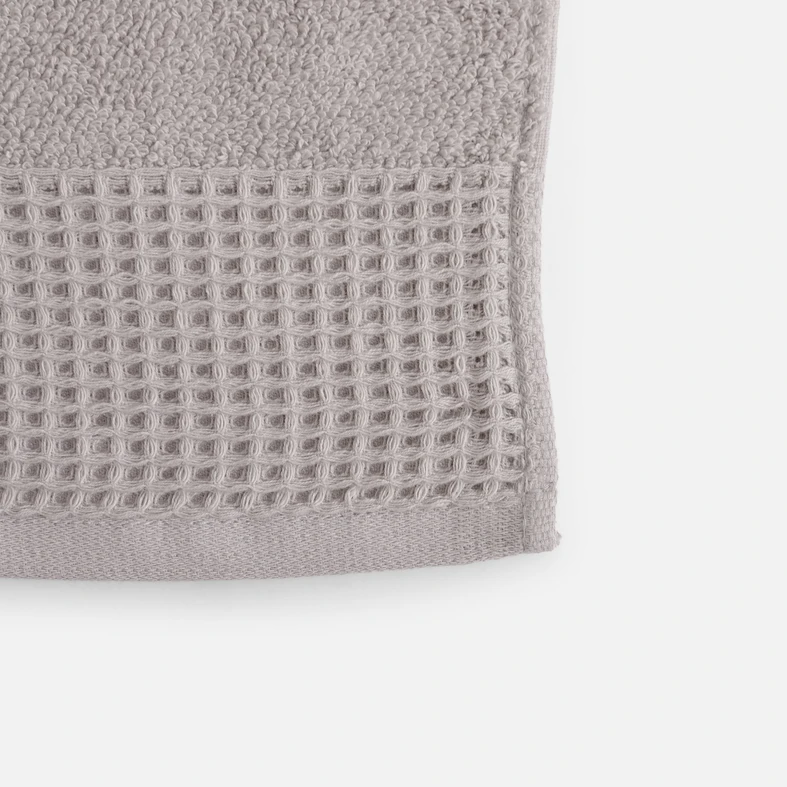 Bavlnený uterák vo svetlosivej farbe 50x90 cm