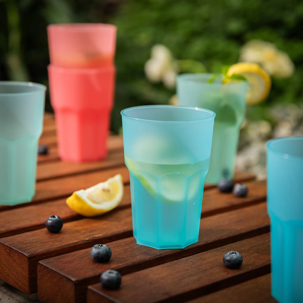 Plastový pohár 480 ml MIX