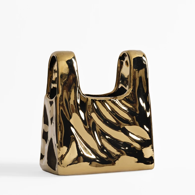 Wazon w kształcie torby w kolorze złotym