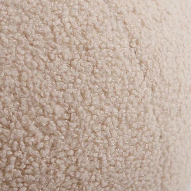 Beżowa poduszka ozdobna kula