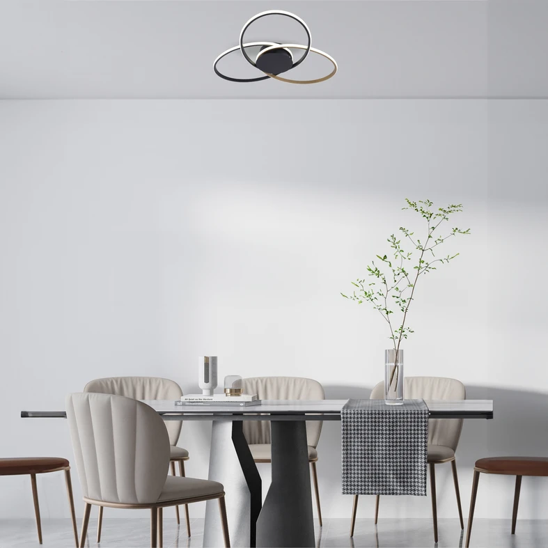 3 pierścienie lampy BOLD o eliptycznym kształcie podkreślą nowoczesny wystrój do wnętrza oraz oświetlą przestrzeń wbudowanymi paskami LED.