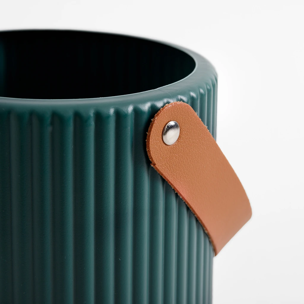 Kvetináč s rukoväťou zelený 15 cm