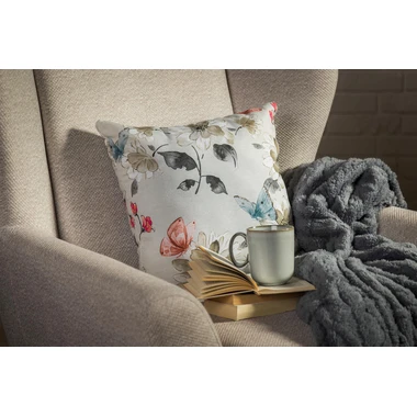 Vankúš SOFIA s motívom motýľov 45x45 cm