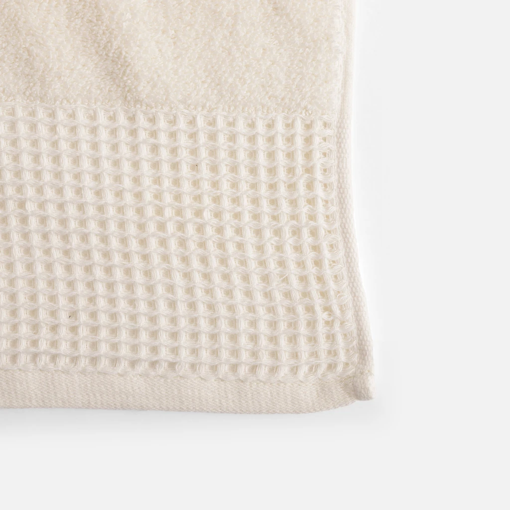 Bavlnený uterák v krémovej farbe ZEN 70x140 cm